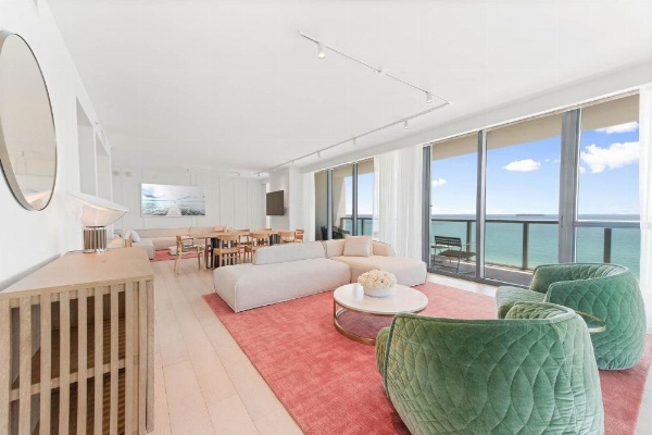 W South Beach image 18